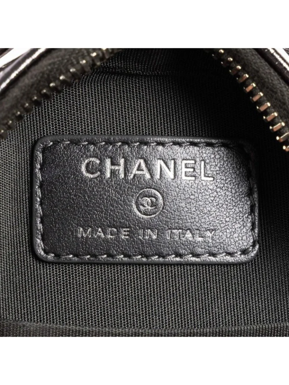 Chanel Round Bracelet Crossbodymetallic Greycrinkled Metallic Quilted Calfskin